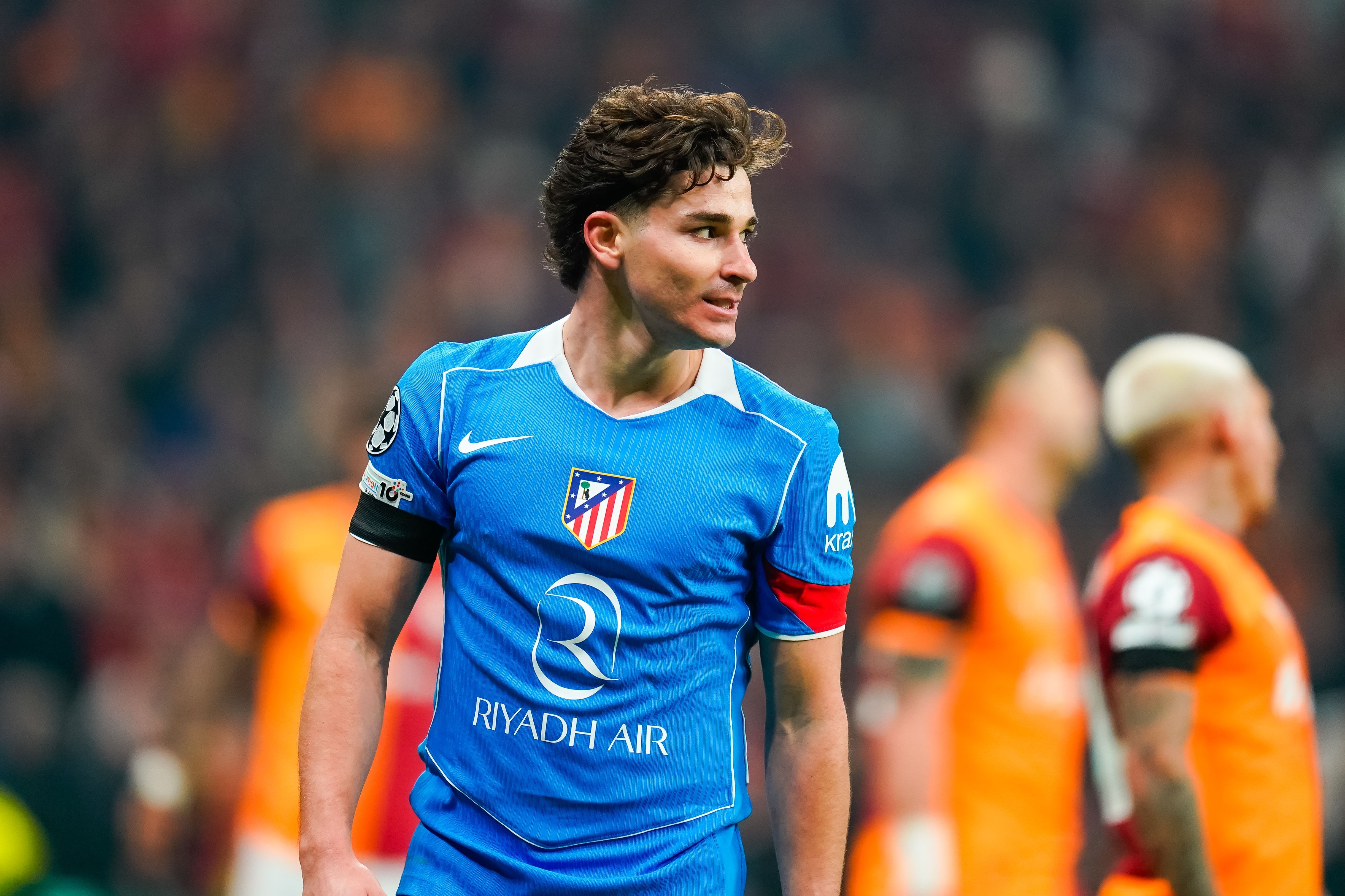 b体育app-小蜘蛛经纪人：我与巴萨高层会面的传闻不是真的，他们该联系马竞